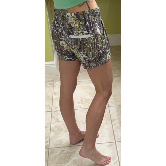 Lululemon Spring Break Away short floral multi sport short drawstring pockets 4 - Picture 6 of 6